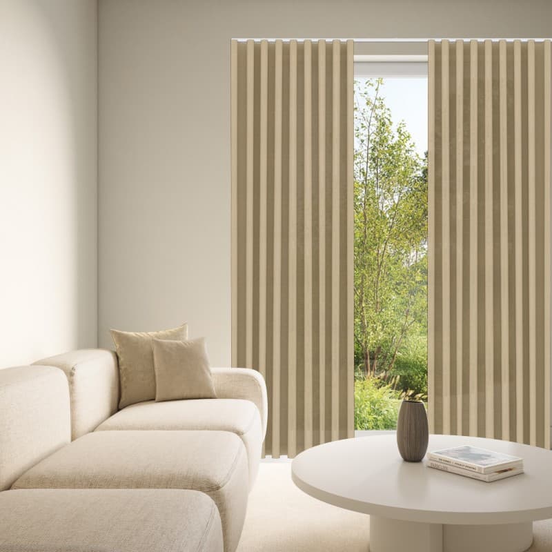 POLO-06 Curtains