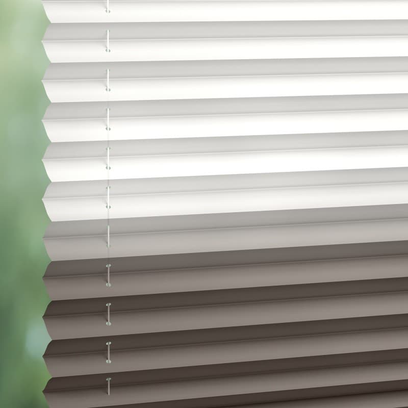 Ombre Topar® 1914 Pleated Blind