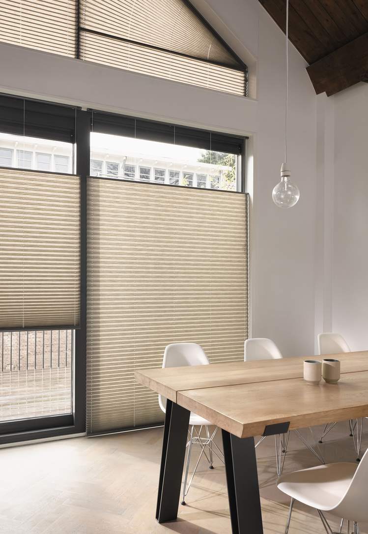 Skräddarsydda plisségardiner