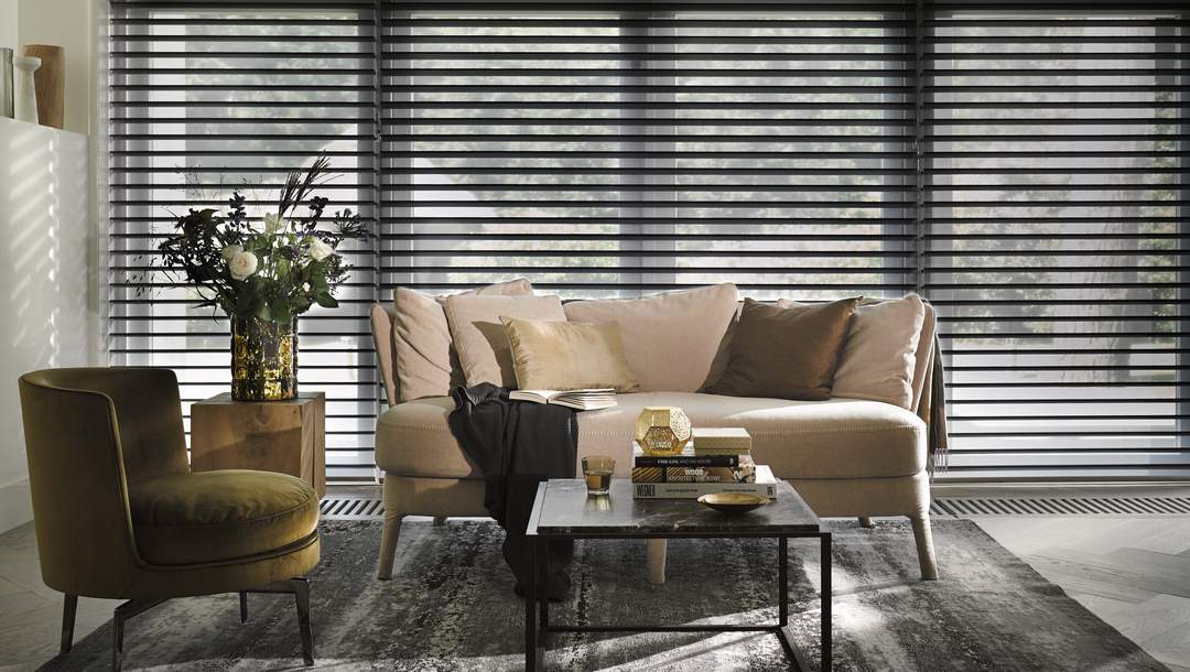 Silhouette® gardiner – vardagsrum i grått