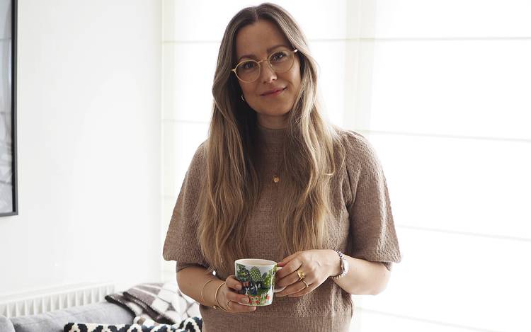 Danska Emily Salomon i sitt boho-inspirerade hem