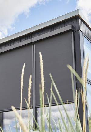 Outdoor Screens som effektivt reglerar ljus och värme