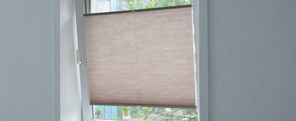 Duette® gardin till vippfönster